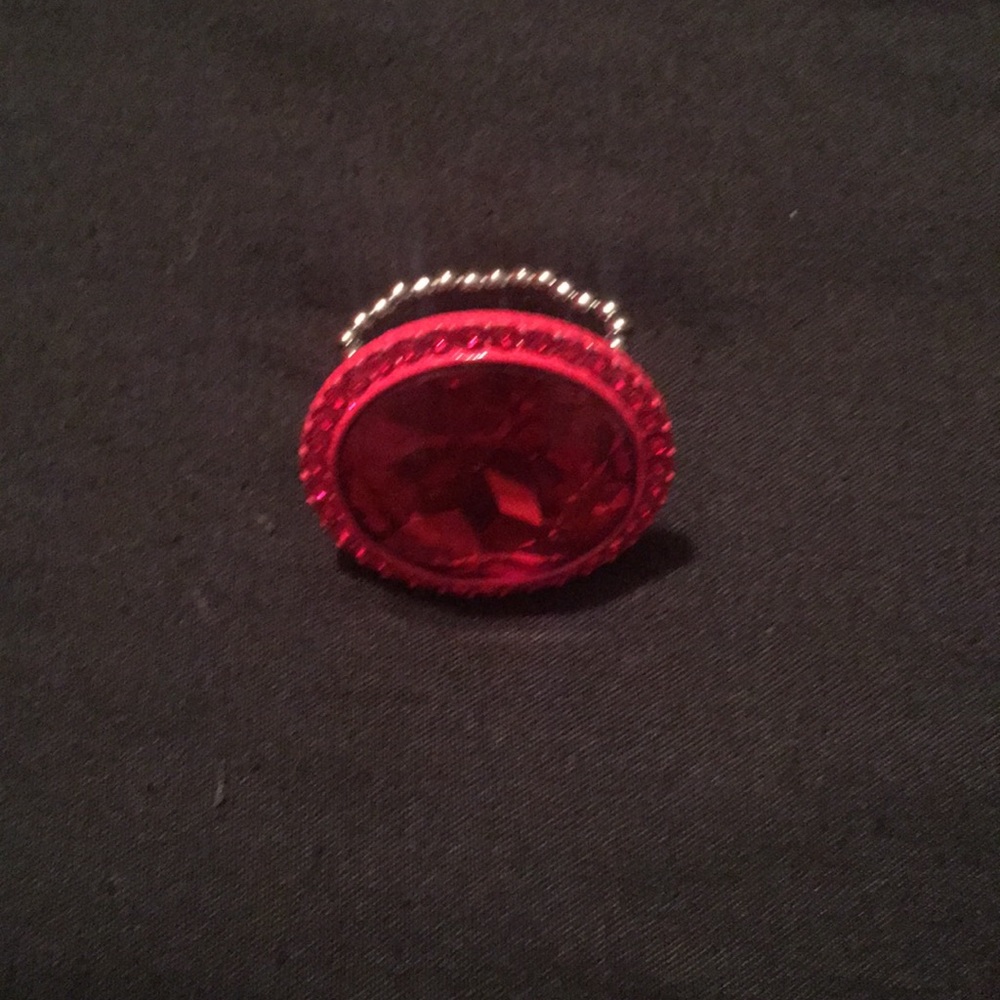 Beautiful ring - Picture 5 of 8
